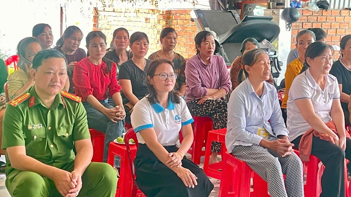 tuyentrungnguatoipham 2